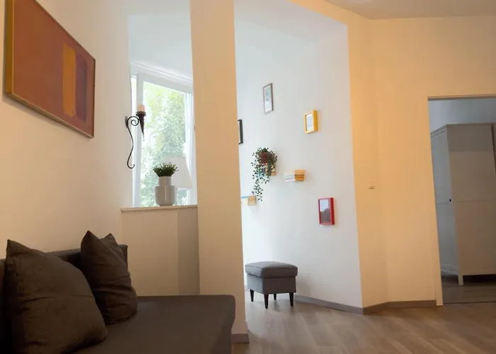 Jaybnb - Modern Eingerichtetes Zentral In *